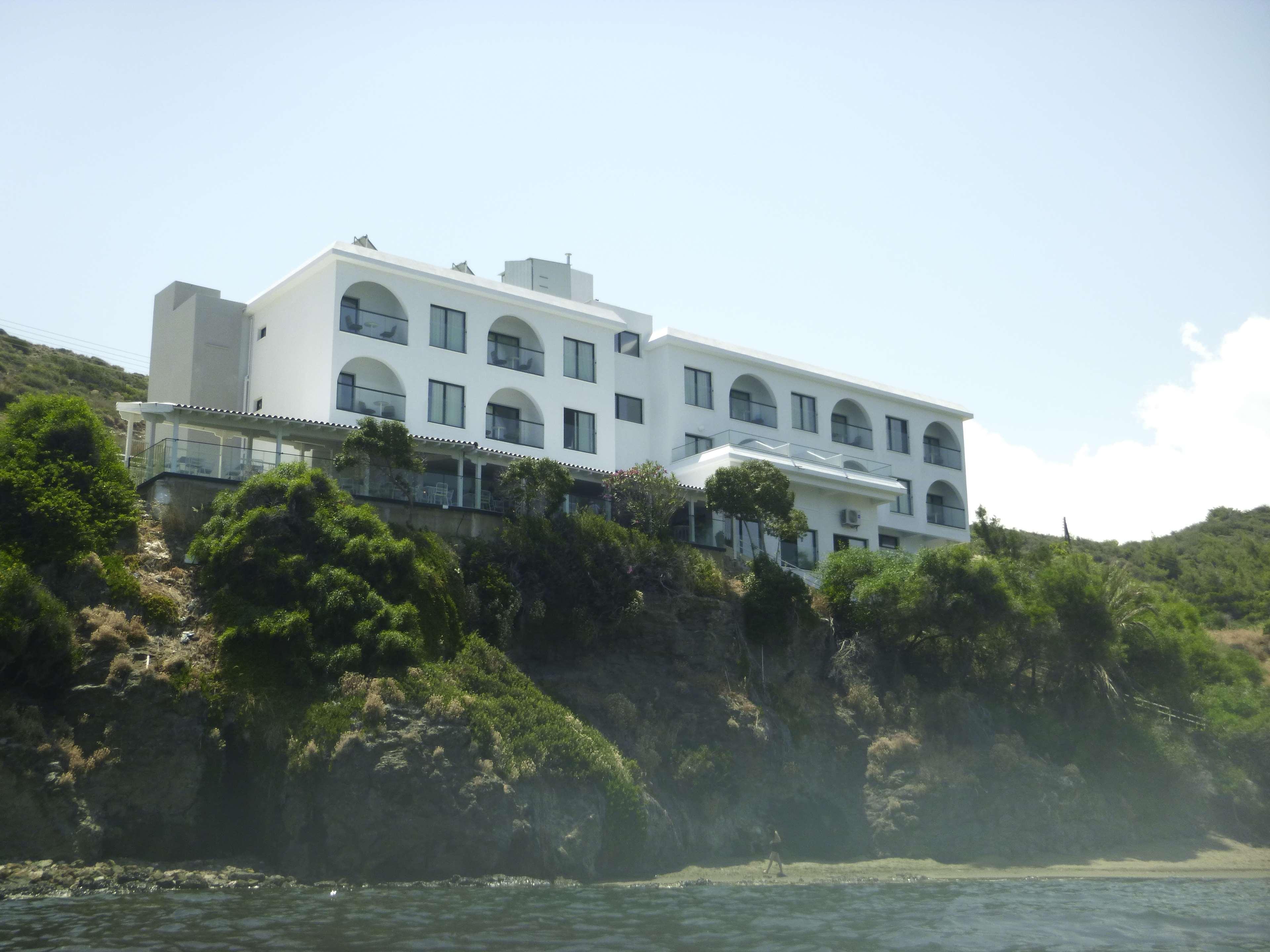E.J. Pyrgos Bay Hotel Exterior photo