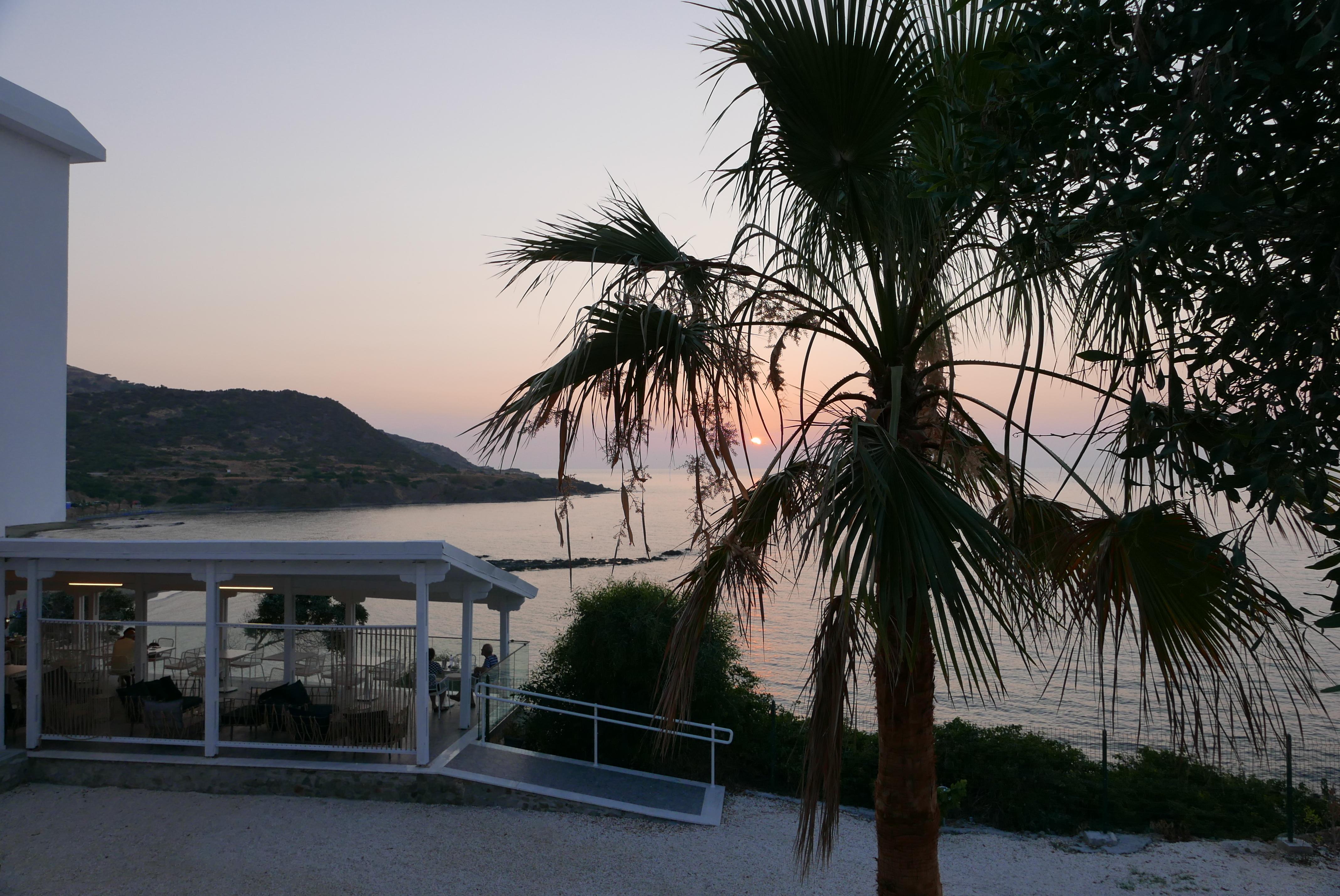 E.J. Pyrgos Bay Hotel Exterior photo